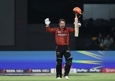 சன் ரைசர்ஸ் மீண்டும் புதிய சாதனை: ஆர்சிபிக்கு இமாலய இலக்கு!