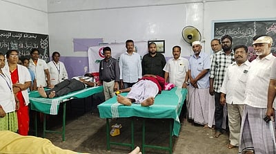 சீா்காழியில் ரத்ததான முகாம்