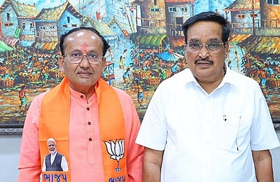 சூரத் எம்.பி.யாக பாஜக வேட்பாளர் போட்டியின்றி தேர்வு!