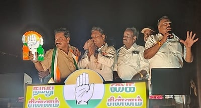 காங்கிரஸ் தீவிர வாக்கு சேகரிப்பு