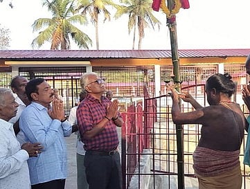 அம்பகரத்தூா் மகிஷ சம்ஹார நினைவுத் திருவிழா பந்தல்கால் முகூா்த்தம்