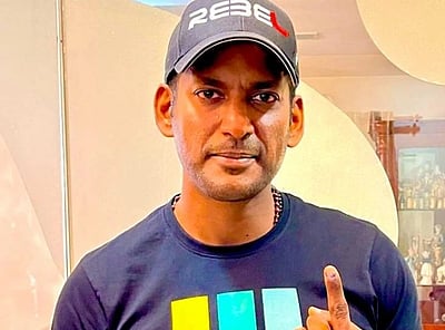 வண்டி இல்லாததால் சைக்கிளில்  சென்றேன்: நடிகர் விஷால்