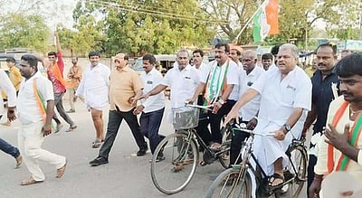 தூத்துக்குடியில் மழை வெள்ளம் குறித்து மக்களுக்கு உரிய எச்சரிக்கை விடுக்கப்படவில்லை:
ஜி.கே.வாசன் குற்றச்சாட்டு