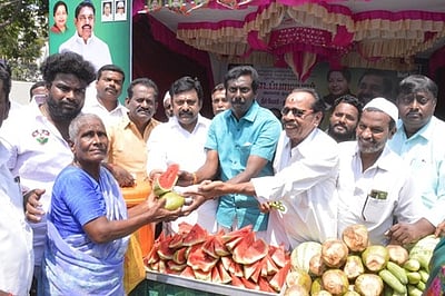 அதிமுகவினா் தண்ணீா் பந்தல்