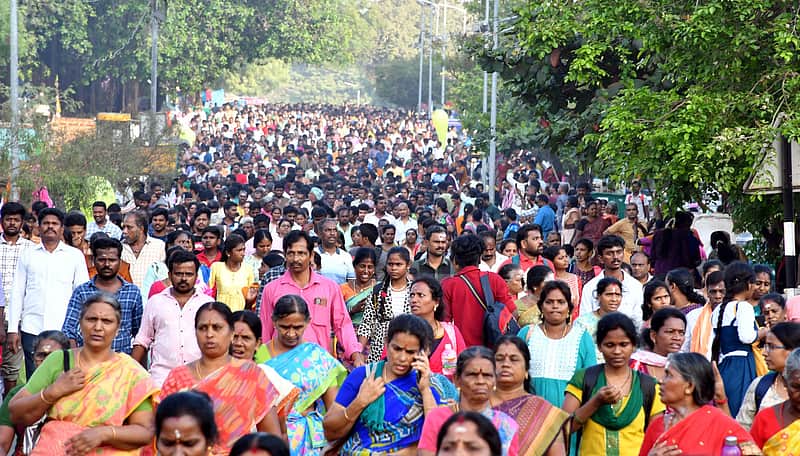 Chitra Pournami in Tiruvannamalai