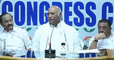பாஜக-ஆர்எஸ்எஸ் தலைவர்கள் தேசத்திற்காக என்ன தியாகம் செய்திருக்கிறார்கள்?- கார்கே
