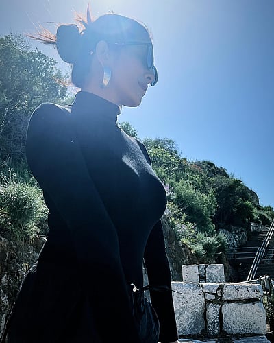 இயற்கையே கதி....மாளவிகா மோகனன்