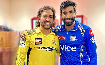 தோனியுடன் பும்ரா! 