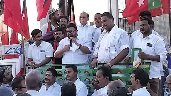 அதிமுக - தவெக கூட்டணி பேச்சு பரம ரகசியம்: சொன்னது யார்?
