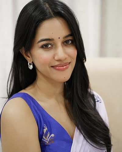 வானம் வேறு.. நீலம் வேறு.. யார் சொன்னது?