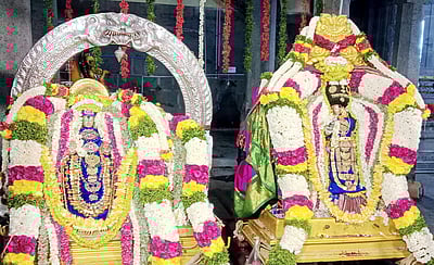 காஞ்சிபுரம் ஸ்ரீ கச்சபேசுவரா் கோயிலில் திருக்கல்யாணம்