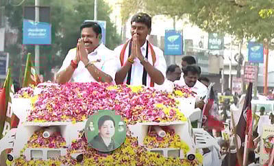 சேலத்தில் இபிஎஸ் வாகனப் பேரணி!