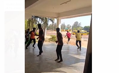 கல்லூரி மாணவர் மயங்கி விழுந்து பலி: சந்தேகத்தின் பேரில் தந்தை  புகார்!