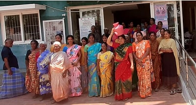 தரமான குடிநீர் வழங்கக் கோரி அவிநாசி பேரூராட்சி அலுவலகம் முற்றுகை