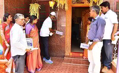 ஜோலாா்பேட்டை, ஏலகிரி மலையில் 100% வாக்களிக்க விழிப்புணா்வு