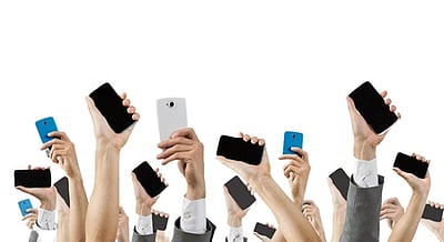 மிதமாக அதிகரித்த தொலைத்தொடா்பு வாடிக்கையாளா்கள்