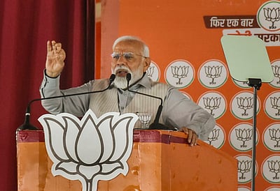 காங்கிரஸின் ‘முஸ்லிம் லீக்’ சிந்தனை: பிரதமா் மோடி கடும் விமா்சனம்