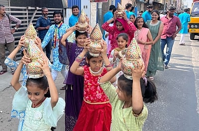 மகாவீா் ஜெயந்தி...