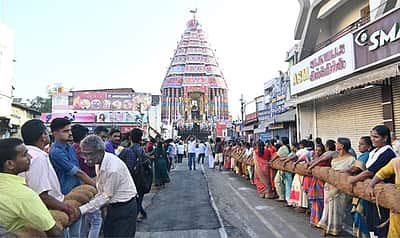 கும்பகோணம் சாரங்கபாணி சுவாமி கோயிலில்  ஏப். 30-ல் சித்திரைத் தேரோட்டம்!