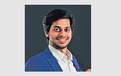 தெலங்கானா அமைச்சர் மகனுக்கு சென்னை சுங்கத்துறை சம்மன்