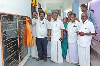 கோரக்கா் சித்தா் ஆசிரமத்துக்கு சொந்தமான புதிய பள்ளிக் கட்டடம் திறப்பு