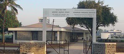 ரூ. 81,100 சம்பளத்தில் சுருக்கெழுத்தர் வேலை வேண்டுமா?