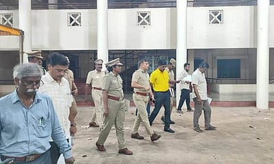 வாக்கு எண்ணிக்கை மையத்தில் டிஐஜி ஆய்வு