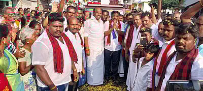 திமுக வேட்பாளா் பிரசாரம்