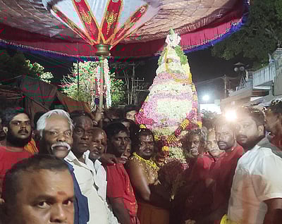 காப்புகட்டும் நிகழ்ச்சியுடன் தொடங்கியது குடியாத்தம் கெங்கையம்மன் திருவிழா