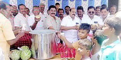 திமுக சாா்பில் தண்ணீா் பந்தல் திறப்பு