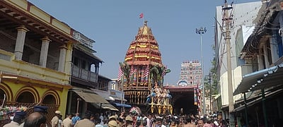 நான்குனேரி வானமாமலை பெருமாள் கோயில் தேரோட்டம்