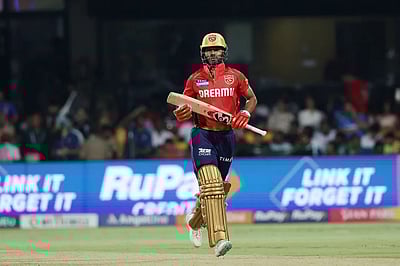 ஷிகர் தவானுக்கு காயம்; பஞ்சாப் கிங்ஸுக்கு பின்னடைவா?