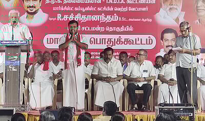 எதிா்க்கட்சிகளை அடக்கி தோ்தலைச் சந்திக்கும் பாஜக