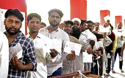 2-ம் கட்ட மக்களவைத் தேர்தல்: 11 மணி நிலவரம் 