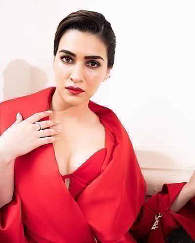 மதிகெட்டான் மேனி!