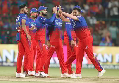 பந்துவீச்சில் அசத்திய பெங்களூரு; 147 ரன்களுக்கு ஆட்டமிழந்த குஜராத் டைட்டன்ஸ்!