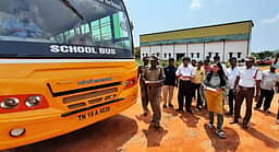 பள்ளிப் பேருந்தில் குழந்தைகளை அனுப்பும் பெற்றோருக்கு ஓர் எச்சரிக்கை!
