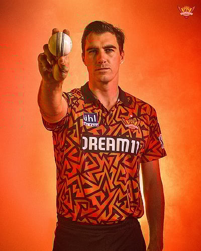 கேப்டன்சியில் அசத்தும் பாட் கம்மின்ஸ்! 