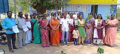 அன்னையா் தினம்: நலத் திட்ட உதவி அளிப்பு