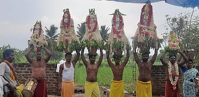 ஸ்ரீமுத்தாலம்மன் கோயில் 
கூழ்வாா்த்தல், தீமிதி திருவிழா