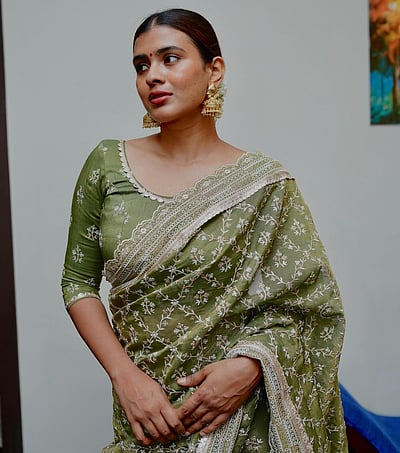 திருப்பதியில் ஹெபா படேல்!