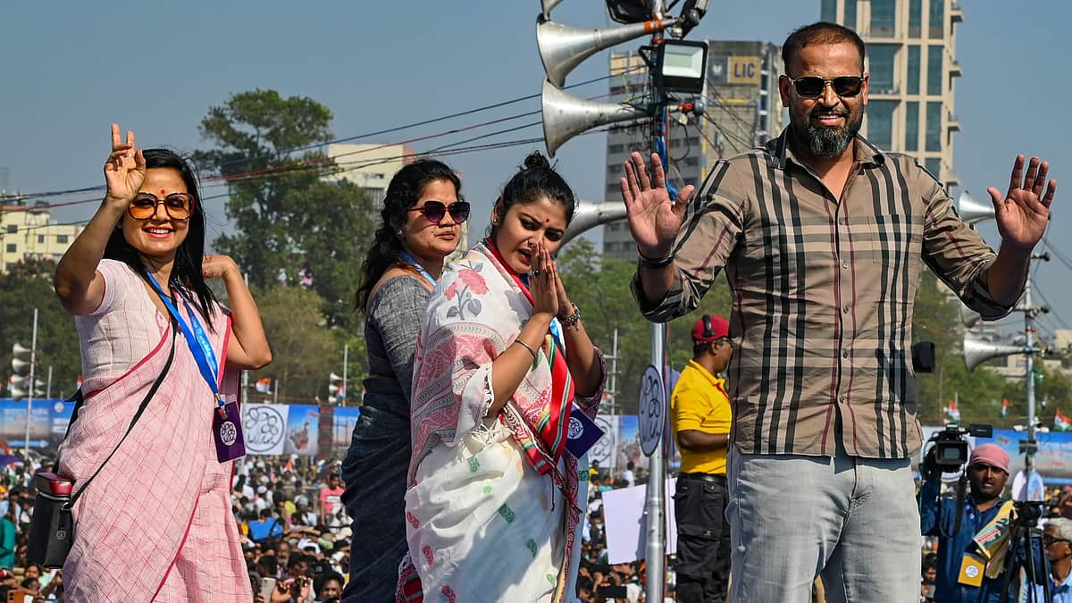 மேற்கு வங்கத்தில் பாஜக அலை வீசுமா? நட்சத்திர வேட்பாளர்களிடையே போட்டி