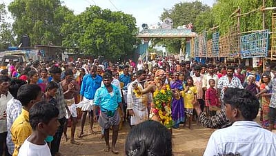 தா்மமுனீஸ்வரா் கோயில் 
தீா்த்தவாரி உற்சவத் திருவிழா