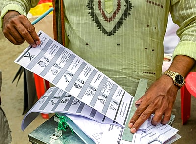 தாமதமாகும் வாக்குப்பதிவு விவரங்கள்: உச்ச நீதிமன்றத்தில் மனு