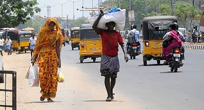 தமிழகத்தில் 10 இடங்களில் வெயில் சதம்: வேலூரில் 104.36 டிகிரி!