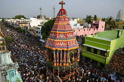 ஸ்ரீரங்கம் அரங்கநாத சுவாமி கோயிலில் நாளை சித்திரைத் தேரோட்டம்!