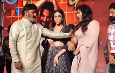 நடிகை அஞ்சலியிடம் அநாகரிகமாக நடந்துகொண்ட பாலகிருஷ்ணா!