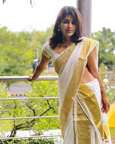 சக்கரை நிலவே... சம்யுக்தா மேனன்!