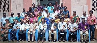 அண்ணாமலைப் பல்கலை.யில் 
பொருளாதாரத் துறை முன்னாள் மாணவா்கள் சந்திப்பு