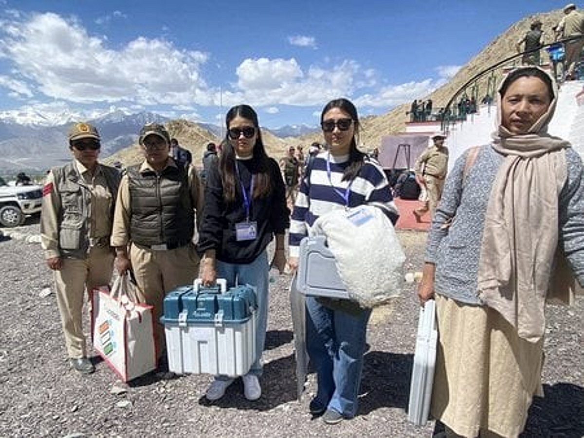 மாற்றங்களைக் கண்ட மக்களவைத் தோ்தல்